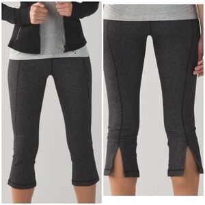 Lululemon Gather & Crow Crop Leggings Size 6